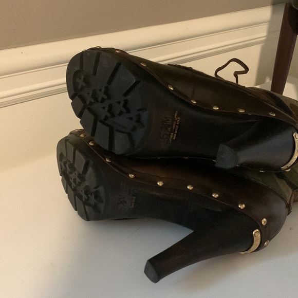Michael Kors Studded Camouflage Leather Boot Size 6.5 - Picture 11 of 11